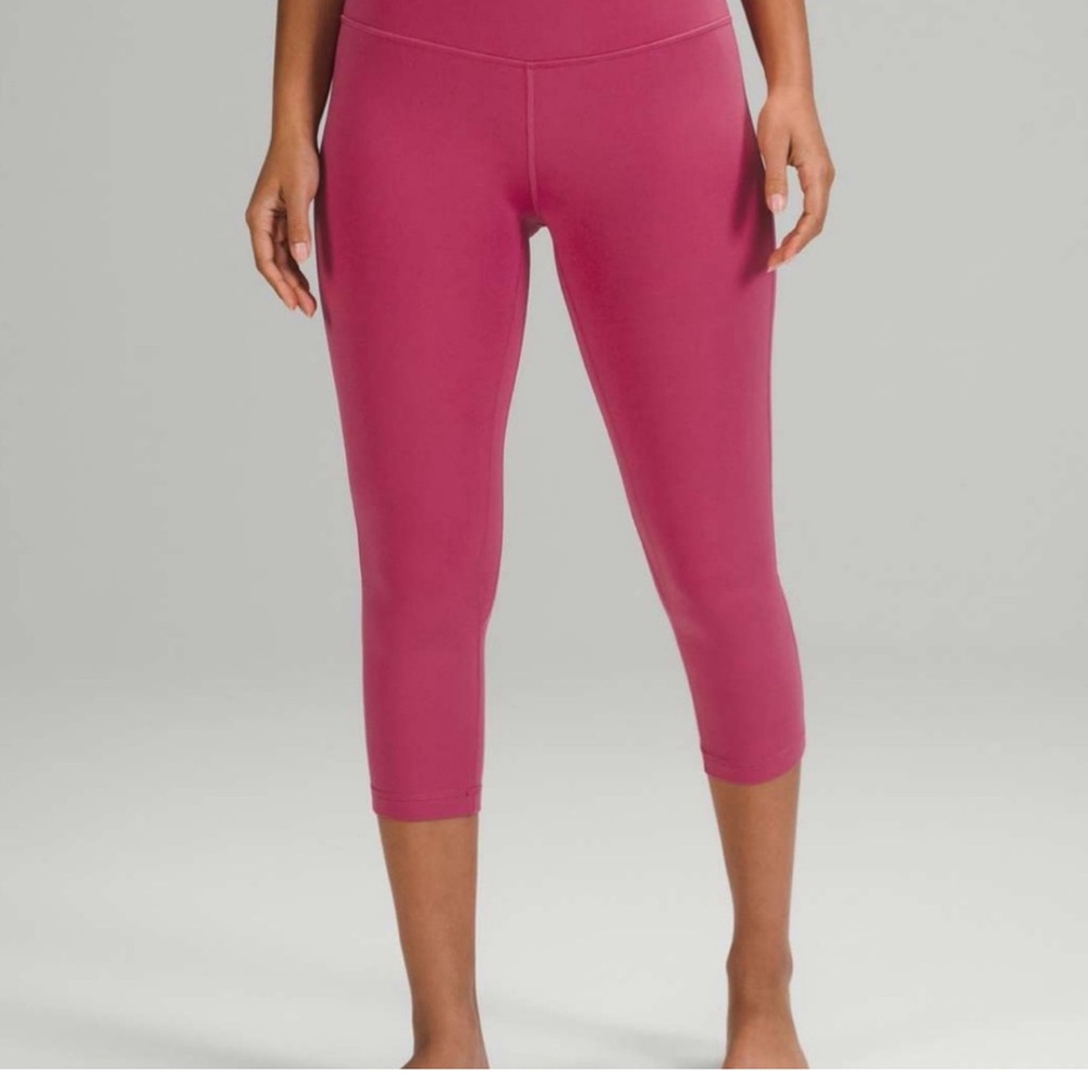 Lululemon athletica align Pink leggings  21” size 10.